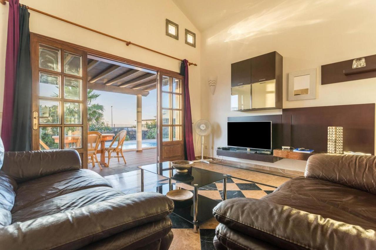 Villa Tania - Villa Independiente Con Piscina Privada Playa Blanca  Zewnętrze zdjęcie